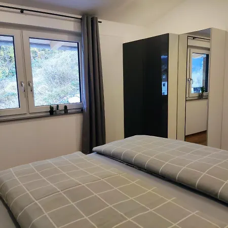 Lehmann Apartment *