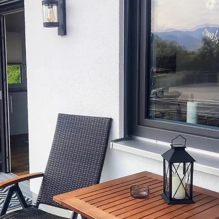 Lehmann Apartment *